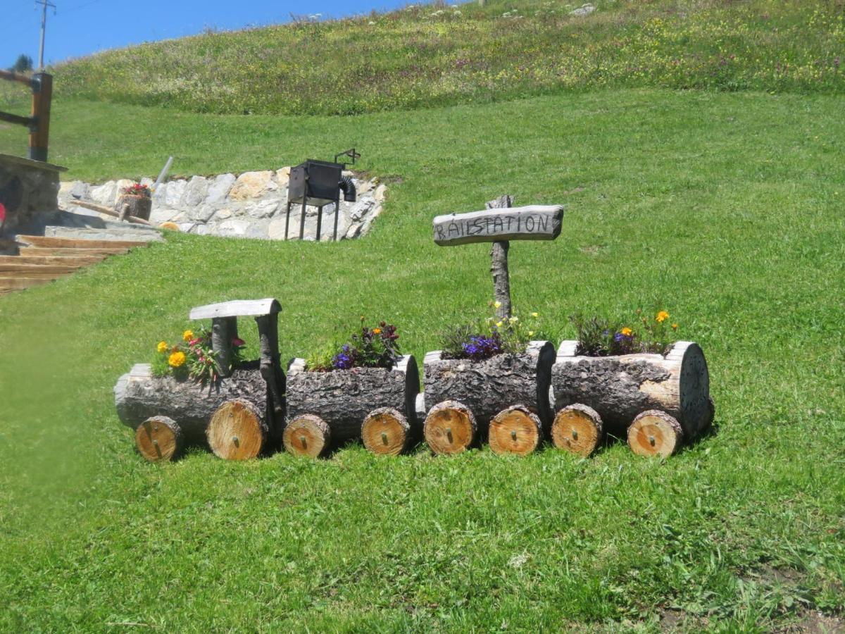 Garni Gimea Hotel Livigno Exterior photo