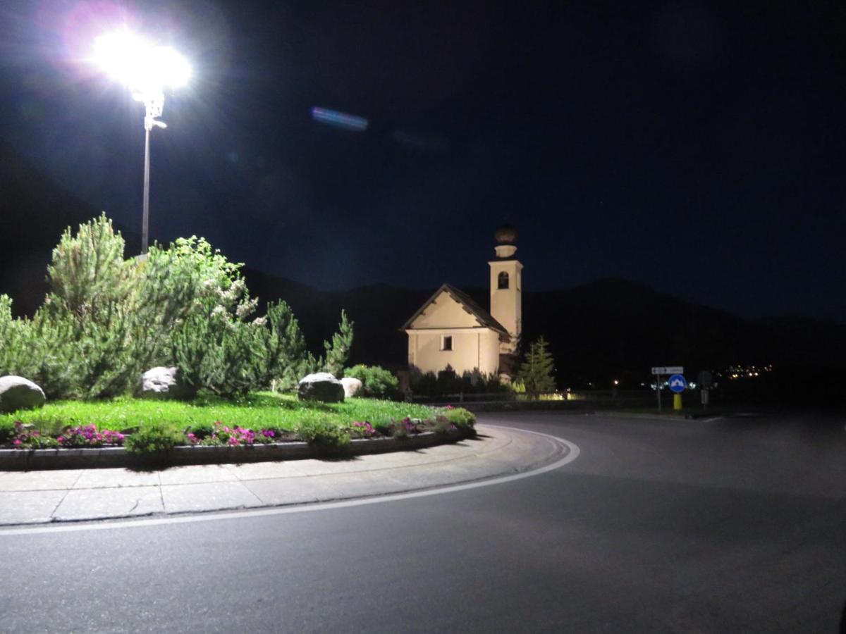 Garni Gimea Hotel Livigno Exterior photo