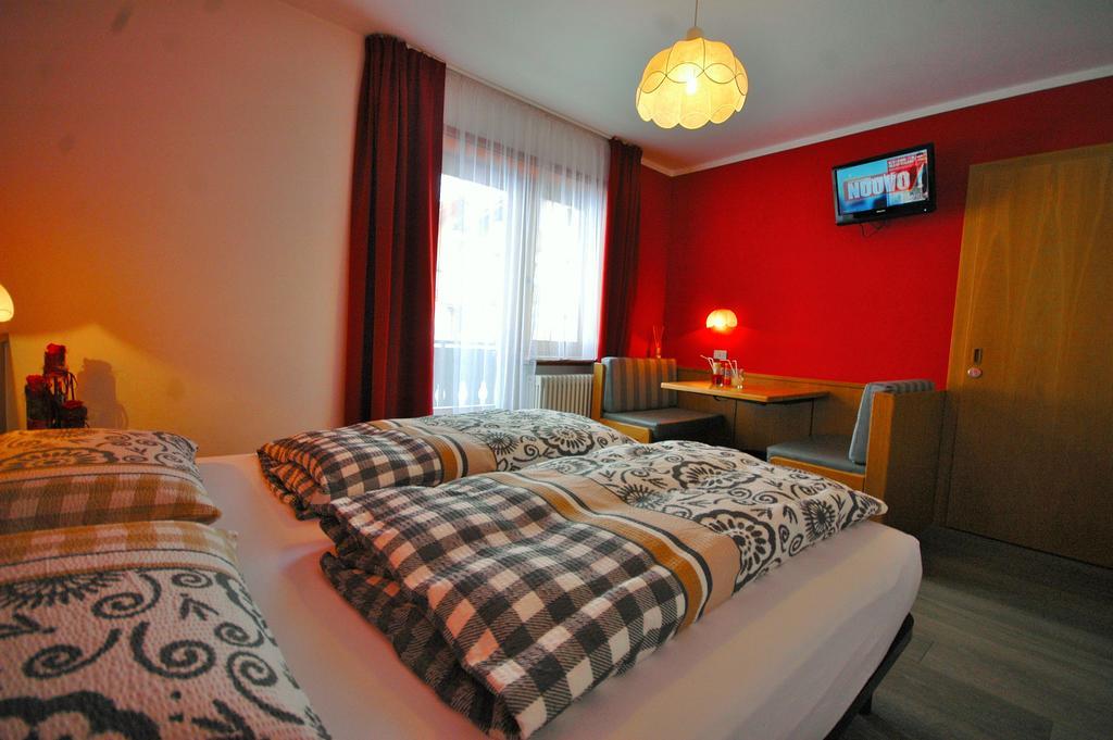 Garni Gimea Hotel Livigno Exterior photo