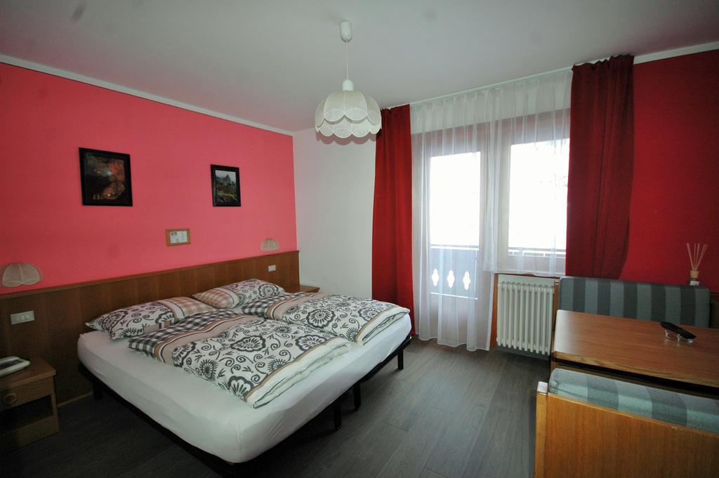 Garni Gimea Hotel Livigno Exterior photo