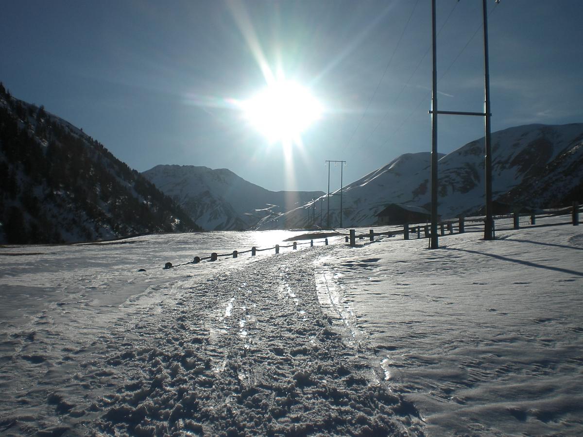 Garni Gimea Hotel Livigno Exterior photo